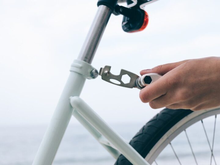 Dobór i prostowanie haka przerzutki Shimano – praktyczny przewodnik