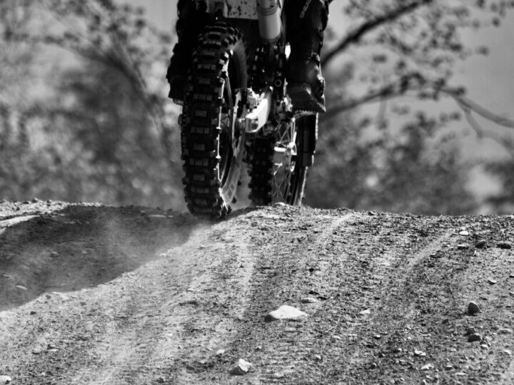 Jak wybrać odpowiedni rower trailowy: porównanie MTB Trail, Enduro i XC