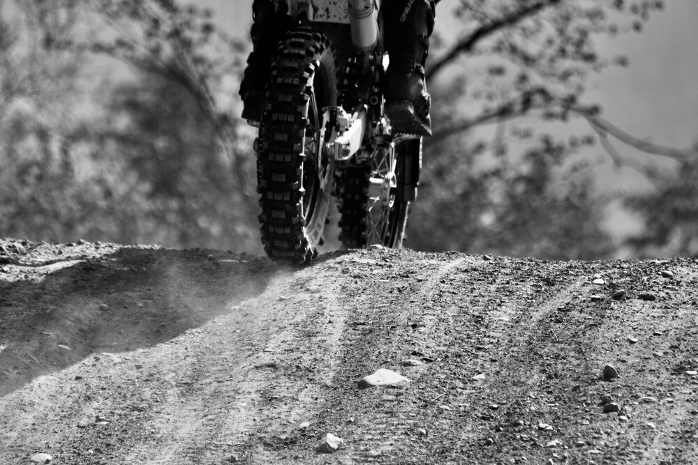 Jak wybrać odpowiedni rower trailowy: porównanie MTB Trail, Enduro i XC