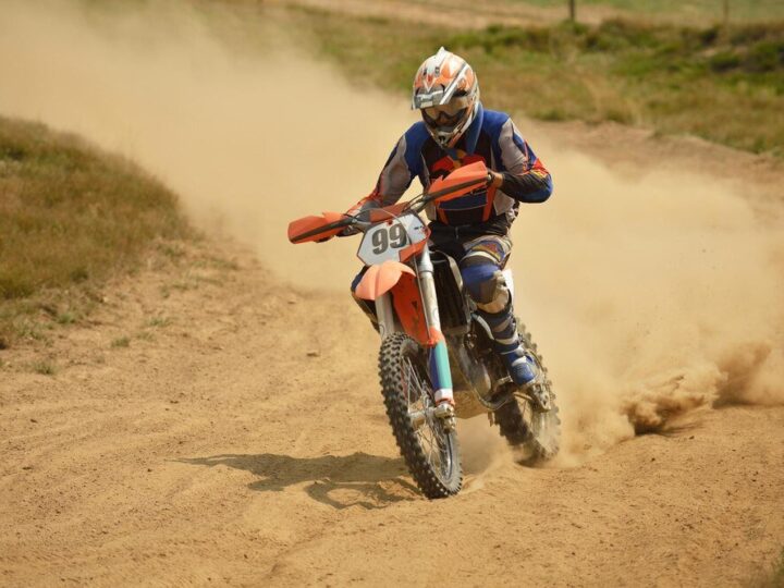 Jaki rower dirt wybrać? Przewodnik dla początkujących