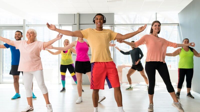 Co to jest zumba – podstawy, kroki, efekty treningu
