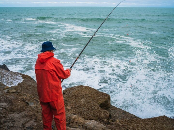 Gdzie wykupić pozwolenie na wędkowanie w morzu – poradnik krok po kroku