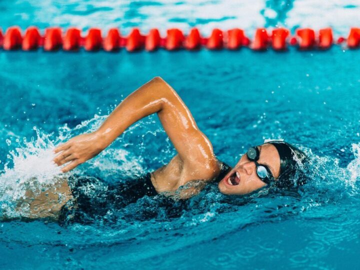 Pływanie – efekty przed i po, metamorfoza sylwetki i zdrowia